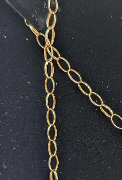9CT 375 HALLMARKED, YELLOW GOLD, MARQUISE PENDANT ON OVAL LINK CHAIN, 20