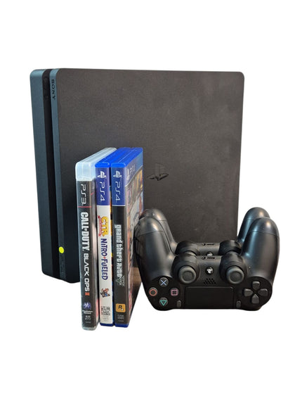 Playstation 4 Slim 500GB - 2 Controllers / 3 Games