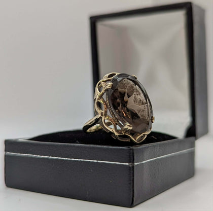 375 HALLMARKED 9CT, YELLOW GOLD, COCKTAIL RING, SILZE: L, 5G, BOXED