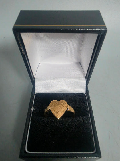 18CT Gold Ring 2.6G Size R