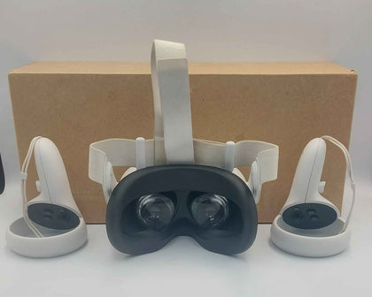 Meta/Oculus Quest 2 VR Headset 128GB Boxed with Controllers white