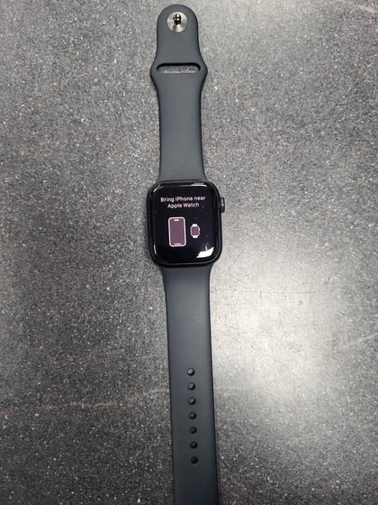 Apple Watch Series 7 Cellular, Midnight Aluminium, 41mm With Strap. 91% Battery Health
