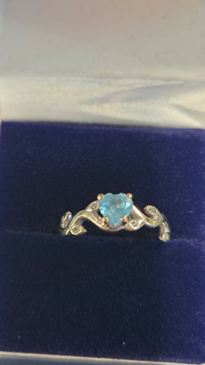 WHITE GOLD RING 9CT