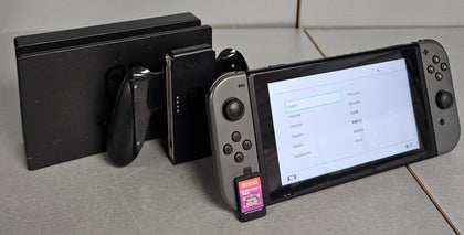 Nintendo Grey Switch Console (MOD HAC 001(-01) + Pokemon Violet