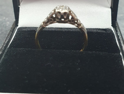 18CT - Yellow Gold Ring With Platinum Mount and Clear Stone - Size J.  - 1.89g Hallmarked