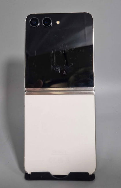 Samsung Galaxy Z Flip5 256GB Cream, Unlocked C
