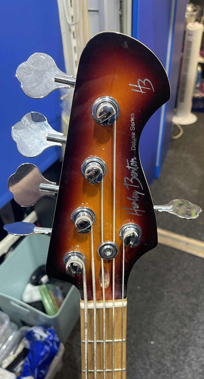 Harley Benton 5 string deluxe series bass