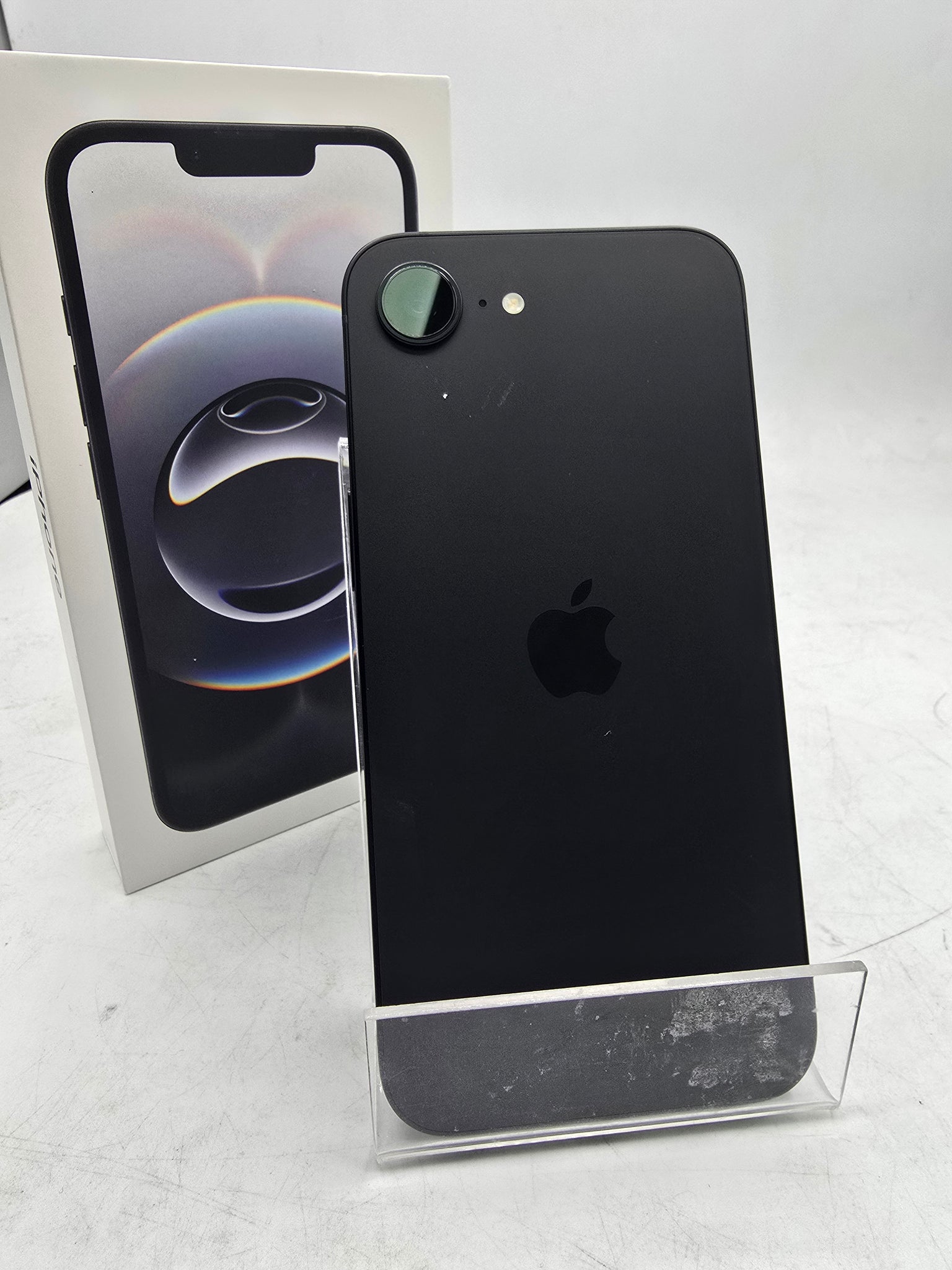 Apple iPhone 16e black 128gb *24 month warranty* | Cash Generator
