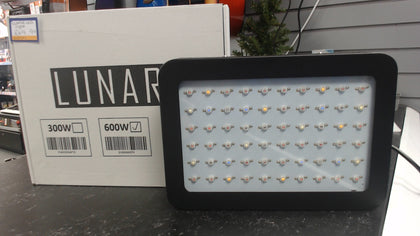 LUNAR LED 600W.