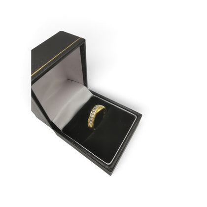 18CT Gold Ring (750 Hallmarked) 0.25ct Diamonds, 3.4Grams, SIZE : M