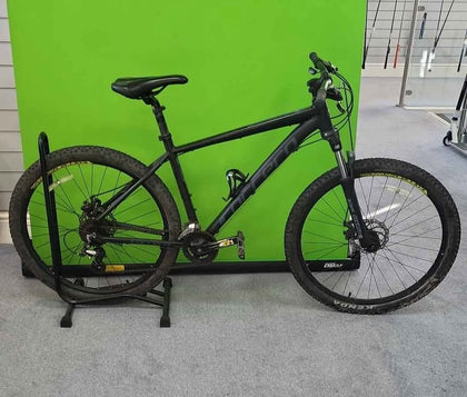 Carrera Vengeance 27.5 Mountain Bike.... 18 Speed, 27.5