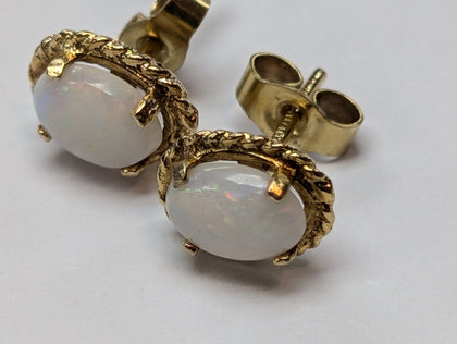 9CT GOLD EARRINGS WITH MULTICOLOUR STONE