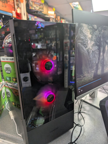 Desktop Gaming Pc With Monitor