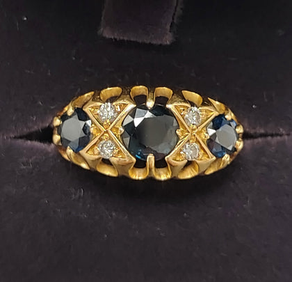 Vintage 9ct Gold Sapphire & Diamond Boat Ring - Size O