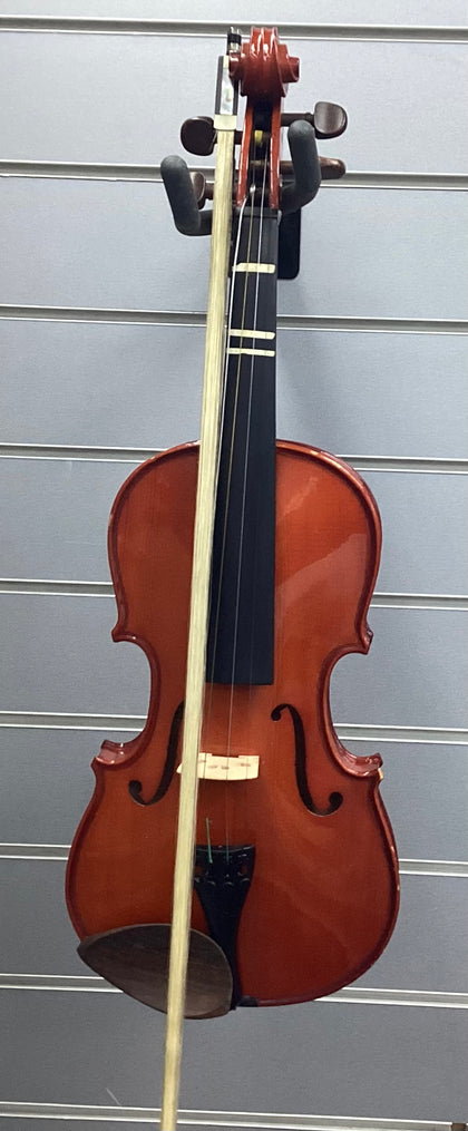 Stentor student violin with bow and carry bag