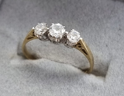 9ct Gold 3 Stone Diamond Ring 0.50ct Size N