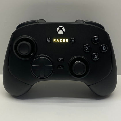 Razer Wolverine V3 Pro Wireless ESports Controller for Xbox & PC Boxed