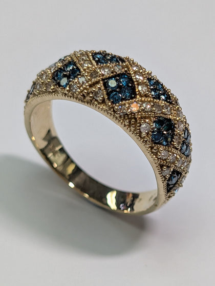 9ct gold diamond & blue stone cluster ring