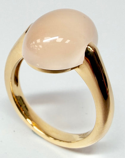 18ct yellow gold ring with pomellato lune stone size N