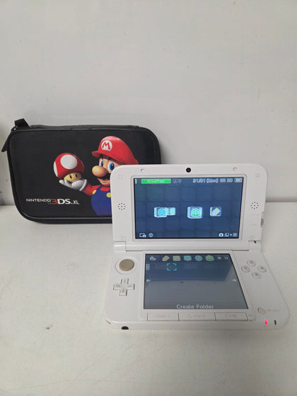 Nintendo 3DS XL Console White with 7 DS Games
