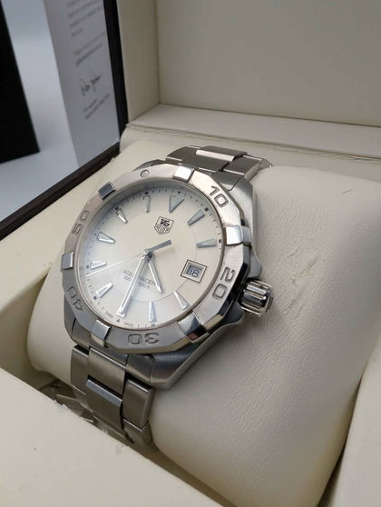 Tag Heuer Aquaracer WAY1111 White Dial Mens Divers Watch - Quartz Movement - Boxed With Papers