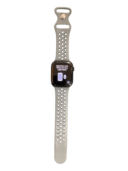 Apple Watch Series 9 - 41mm - GPS + Wi-Fi  - Graphite Stainless Steel Case - Midnight Sport Band - M/L