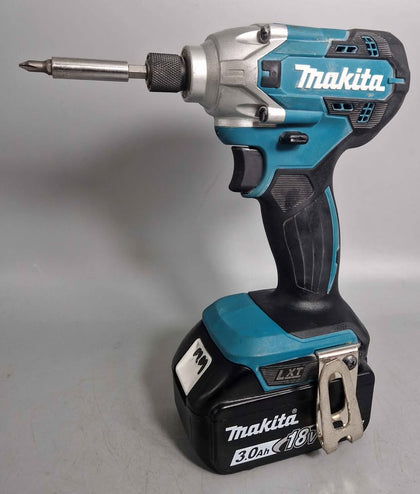 Makita DTD156 in case with charger and 2x 3.0Ah batteries *collection only*