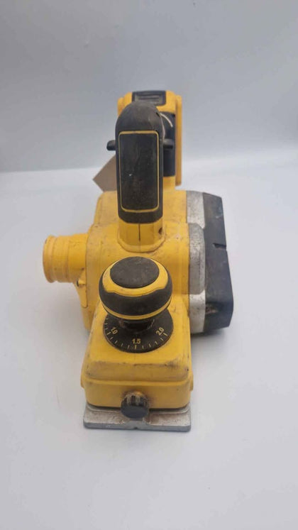 DeWALT 18V DCP580 Brushless Cordless Planer - 5.0ah Battery (No Charger)