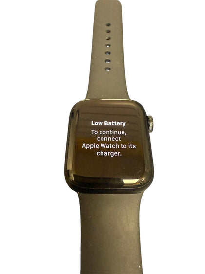Apple Watch SE GPS 40mm Midnight Aluminium with Midnight Sport Band - S/M