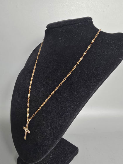 375 9CT Gold Necklace With cross Pendent 4.6G