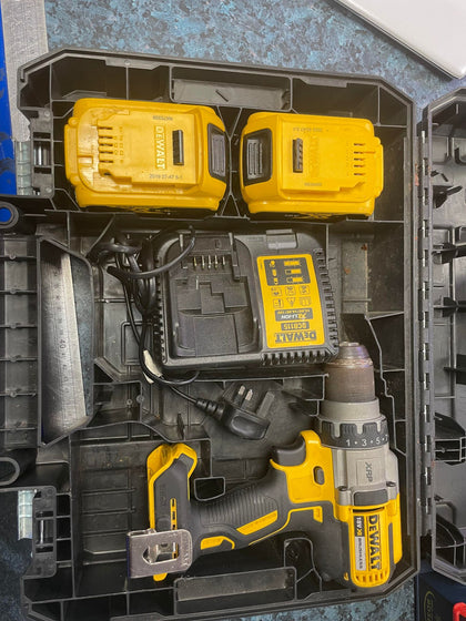 DEWALT DCD991.