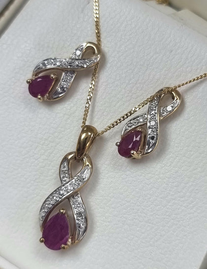 9ct Gold Diamond/Ruby Necklace/Earring Set