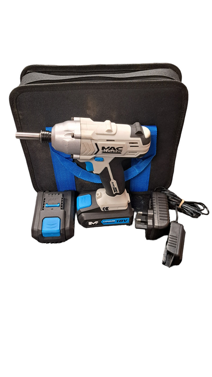 Mac Allister 18V 1.5Ah Li-Ion Cordless Combi Drill Mscd18-Li-2 - with 2 batteries, charger and carry case.