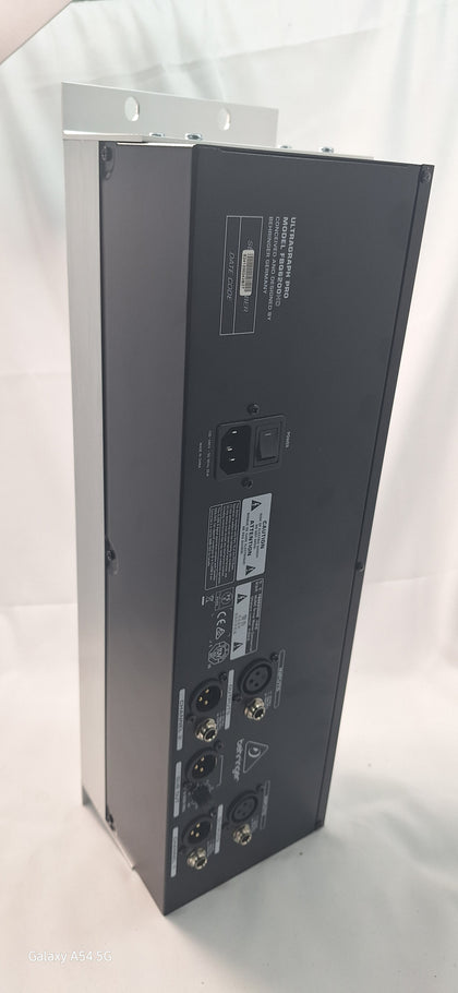 Behringer FBQ6200HD Ultragraph Pro equaliser boxed