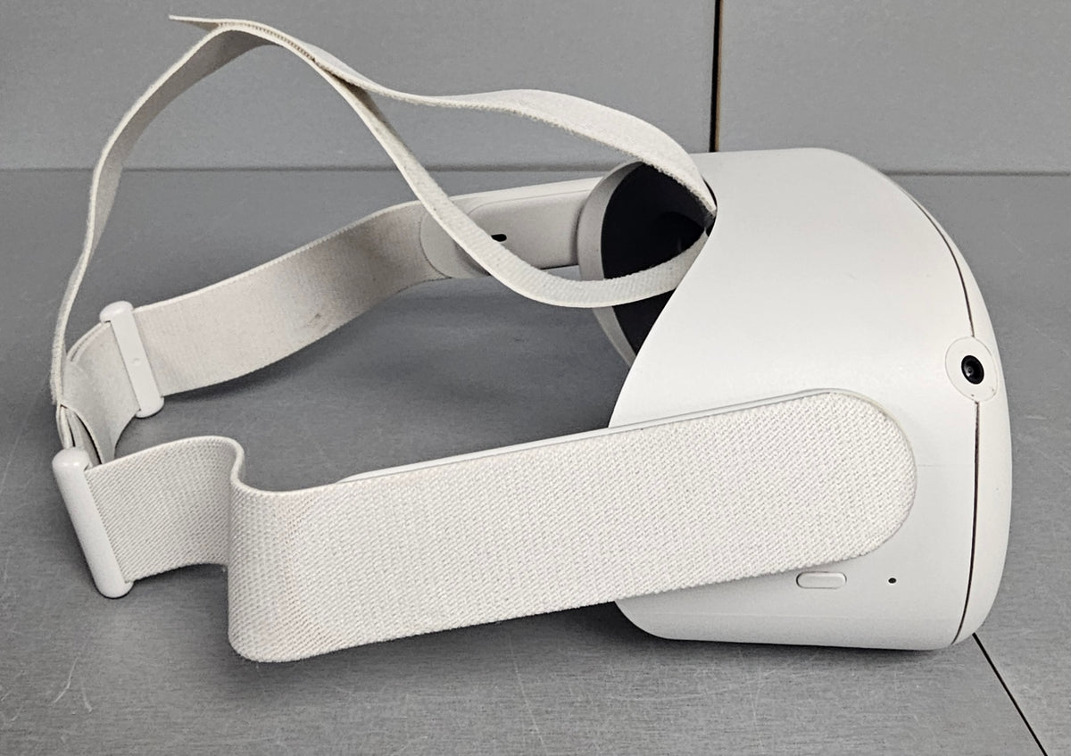 Meta/Oculus Quest 2 VR Headset - 128GB **Please read Description