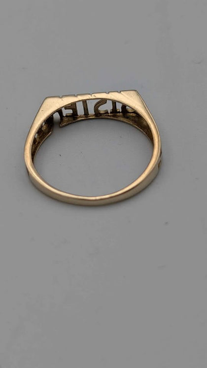 9ct Yellow Gold “Sister” Ring – Size O – 1.17g – Sentimental Gift Design