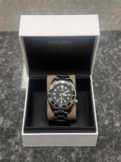 SEIKO 6R35-00A0 Watch