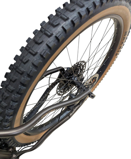 WHYTE 901 ENDURO MOUNTAIN BIKE 18''FRAME. 27''WHEEL 11 SPEED