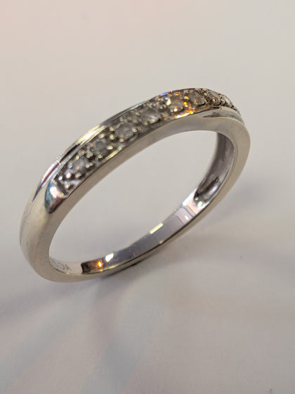 9ct White Gold Diamond Ring Size O
