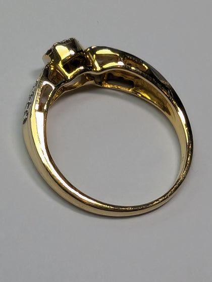 18CT GOLD DIAMOND RING SIZE N 1/2 3.48G PRESTON STORE