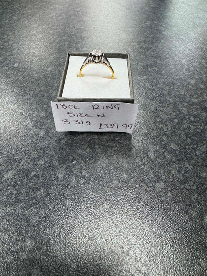 Yellow Gold & White Gold Solitaire Ring **18ct** **Size N** **3.31Grams** **Hallmarked**