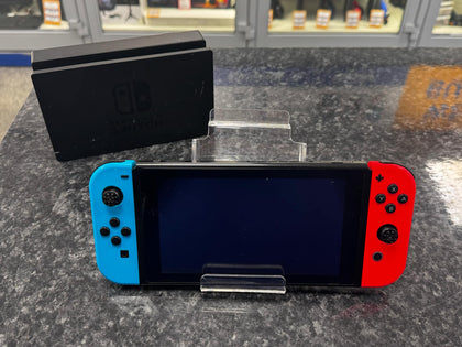 Nintendo Switch (with Dock)