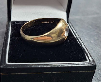 9ct Yellow Gold Ring With Clear Stone - 5.32G - Size U