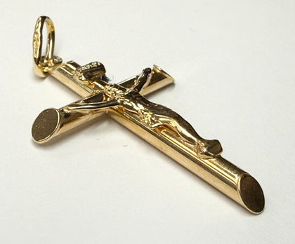 9ct gold cross pendant
