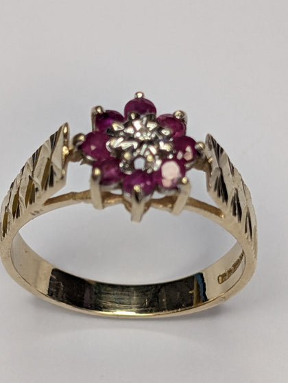 9ct gold diamond & red stone floral ring