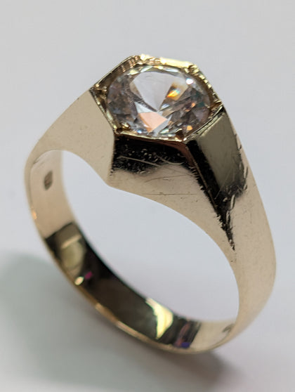 9ct Gold Ring With Extra Large Stone