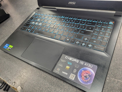 MSI 15 A13U - i5-13420H - 16GB Ram - 512GB SSD - RTX 3050 6GB - 15