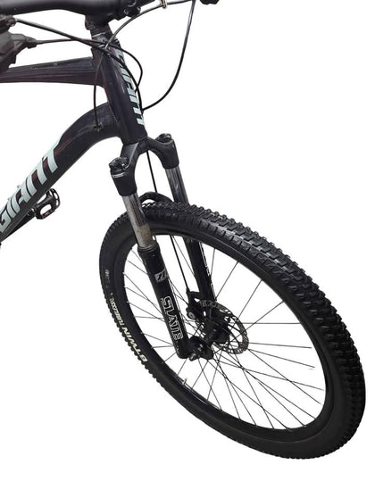 Giant Talon 4 Hardtail Mountain Bike In Black - 27.5