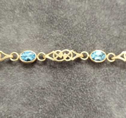 9ct Yellow Gold Celtic Bracelet with 5 Bezel Set Blue Stones - 7