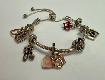 PANDORA ADJUSTABLE CHARM BRACELET WITH X6 CHARMS